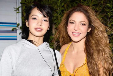 Cuộc Gặp Gỡ Đầy Ngạc Nhiên Giữa Lisa và Shakira tại Coachella