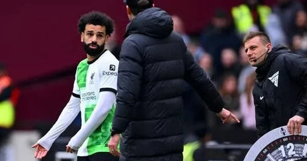 Cuộc Cãi Nhau Nảy Lửa Giữa Mohamed Salah và Jurgen Klopp
