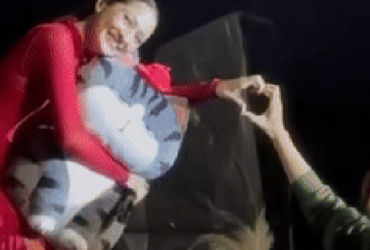 Bảo Anh và Mèo Bông: Hành trình Sướng Ngủ và Flex đầy Hài Hước