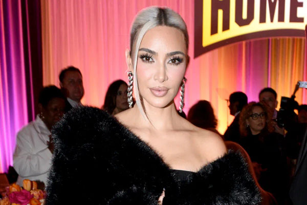 Kim Kardashian's Stunning Return to Platinum Blonde for Met Gala 2024
