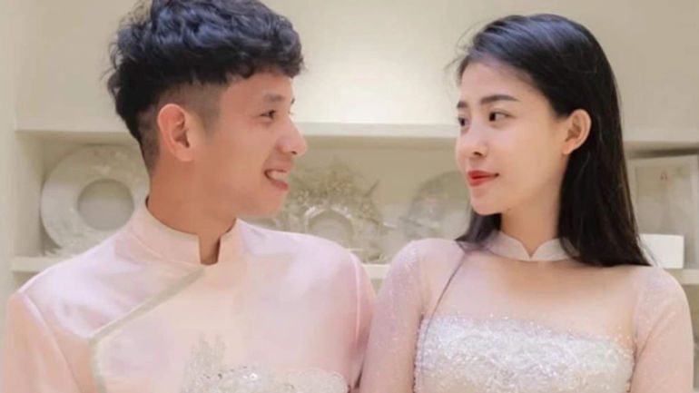 Cuộc hôn nhân đáng chú ý của Duy Pinky: Từ 'Duy ơi, bán son cho chị' đến chồng người ta