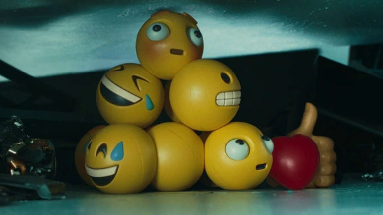 Sự Sáng Tạo và Phản Ứng Của Cộng Đồng: Câu Chuyện Đằng Sau Đoạn Quảng Cáo iPad của Apple