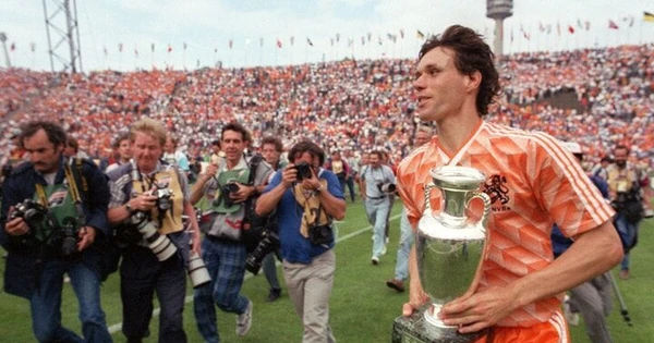 Những Diễn Biến Gây Xôn Xao Trong Lịch Sử EURO