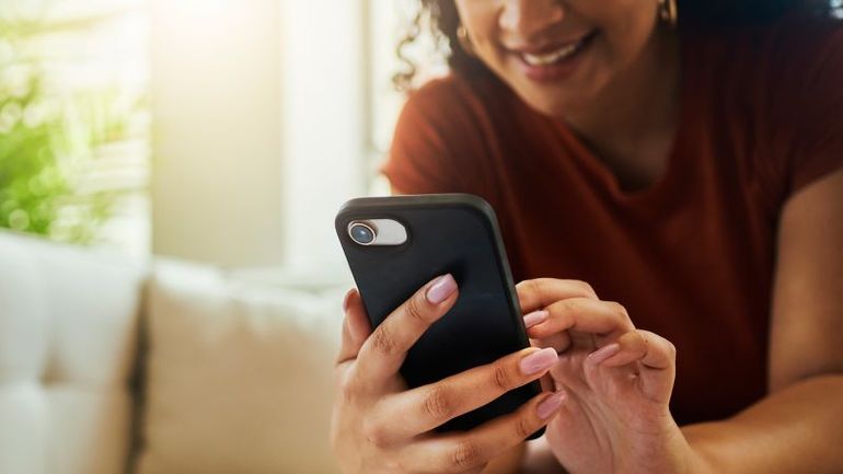 Exploring the Positive Side of Internet Usage: Insights from Experts