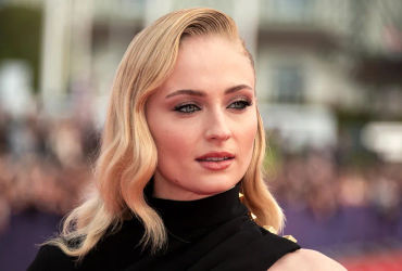Sophie Turner Opens Up About Dislike for Being Labeled as a Jonas Brother's Wife