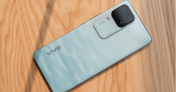 Bí Mật Tạo Nên Vẻ Đẹp Sắc Nét từ Camera Chân Dung trên vivo V30