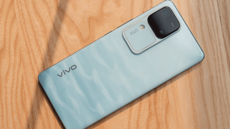 Bí Mật Tạo Nên Vẻ Đẹp Sắc Nét từ Camera Chân Dung trên vivo V30