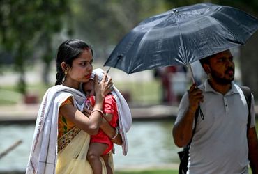 Delhi, India Hits Record High Temperatures Leading to Water Rationing