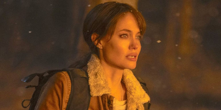 Angelina Jolie in a burning forest in Those Who Wish Me Dead
