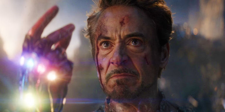 Tony Stark snapping his fingers to kill Thanos in Avengers Endgame