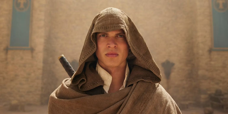 Josha Stradowski as Rand looking determined in The Wheel of Time season 2.