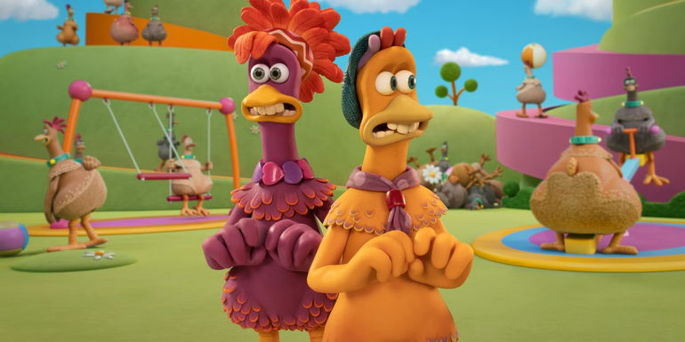 Molly and Frizzle looking scared in Chicken Run Dawn of the Nugget