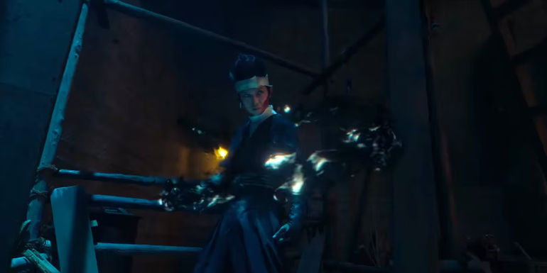 Hiei surrounded by energy in Yu Yu Hakusho episode 4