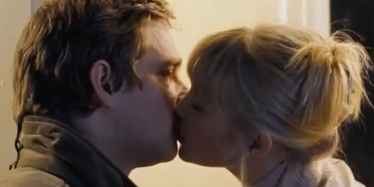 John kissing Judy in Love Actually