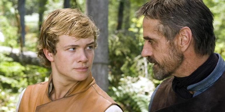 Eragon looks at Brom in 2006's Eragon.