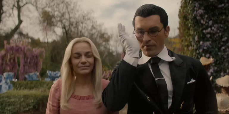 Celeste Loots as Kaya and Alexander Maniatis as Captain Kuro walking together in the live-action One Piece