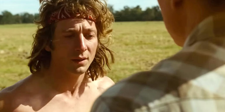Jeremy Allen White as Kerry Von Erich and Holt McCallany as Fritz Von Erich in The Iron Claw.