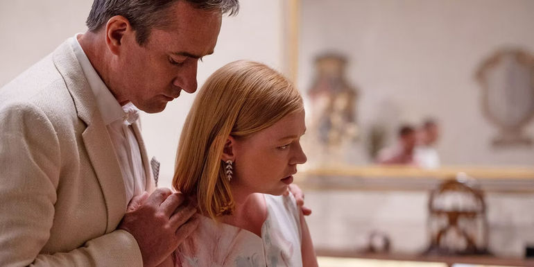 Tom Wambsgans (Matthew Mcfadyen)with his hand on Shiv Roy's (Sarah Snook) shoulder, consoling her in the Succession season 3 finale
