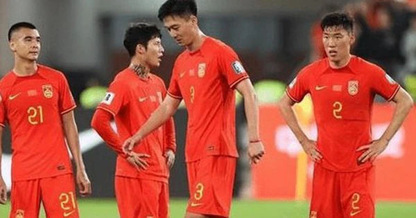 Phương Tây 'lên án' đội nhà sau thất bại khó tin