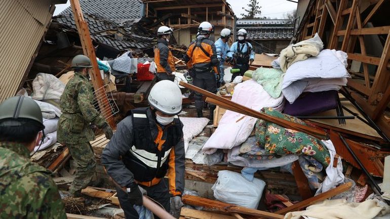 Earthquake victims in Japan endure frigid conditions without basic amenities