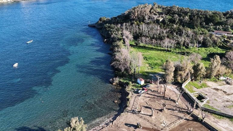 Ancient Clifftop Villa Unearthed in Southern Italy