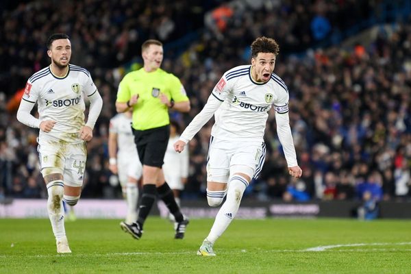 Leeds 2-2 Cardiff: Crysencio Summerville strikes late to rescue