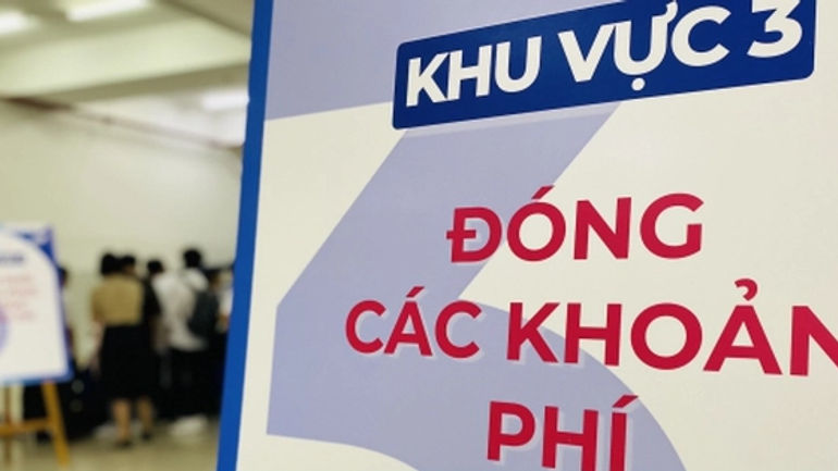 Bộ GD&ĐT điều tra chi phí học đại học: Bất ngờ về mức học phí của các trường!