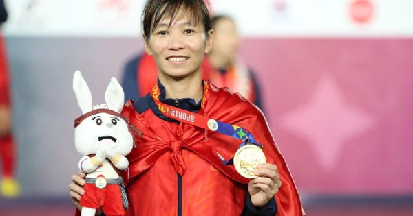 Vượt qua nỗi đau World Cup, ngôi sao Thùy Trang chia tay ĐT Việt Nam: Câu chuyện xúc động