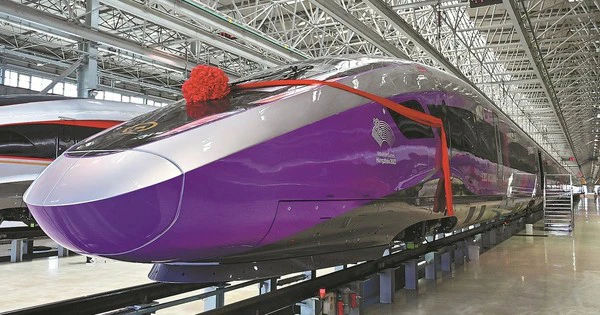 Kỷ lục đáng kinh ngạc: Xây tuyến đường sắt cao tốc xuyên núi có tới 350 km/h chỉ trong 6 năm!