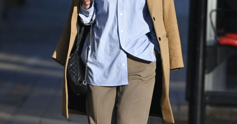 Unveiling the Ultimate Guide to Effortlessly Slimming Oversized Transitional Styles