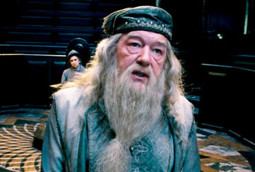 Unveiling the Majestic Harry Potter Dumbledore Cosplay at Hogwarts: A Spellbinding Showcase