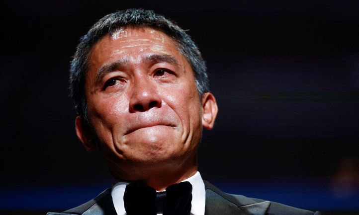 Lương Triều Vỹ rơi nước mắt với giải thưởng 'Thành tựu suốt đời'