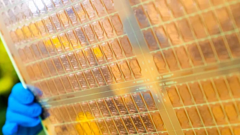 Intel chính thức trình làng công nghệ chất nền thủy tinh đột phá: Mở ra thời đại mới của ngành sản xuất chip