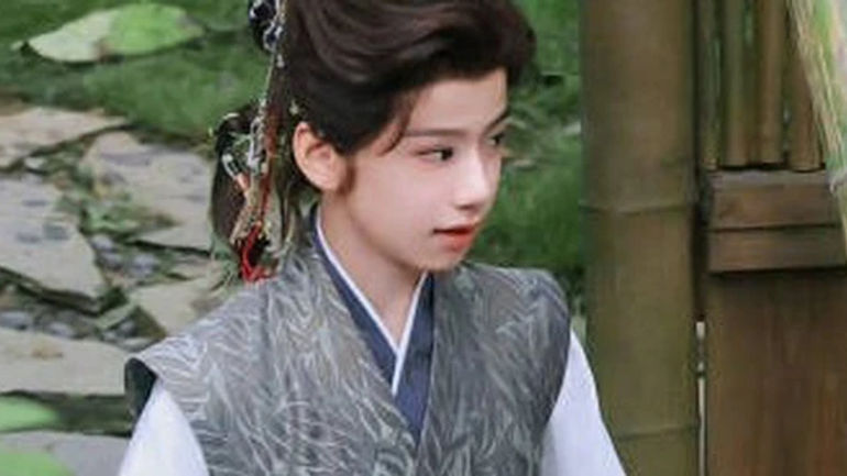 Cuộc sống của anh chàng Sao nhí 12 tuổi khiến người xem trầm trồ, không ai ngờ vì quá đẹp trai và cao lớn!