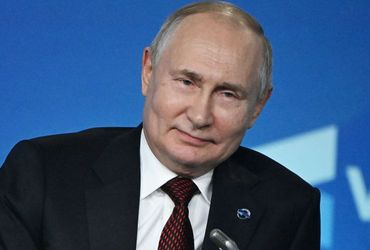 Unprecedented Breakthrough: Putin's New Nuclear-Powered Missile Smashes Test Expectations