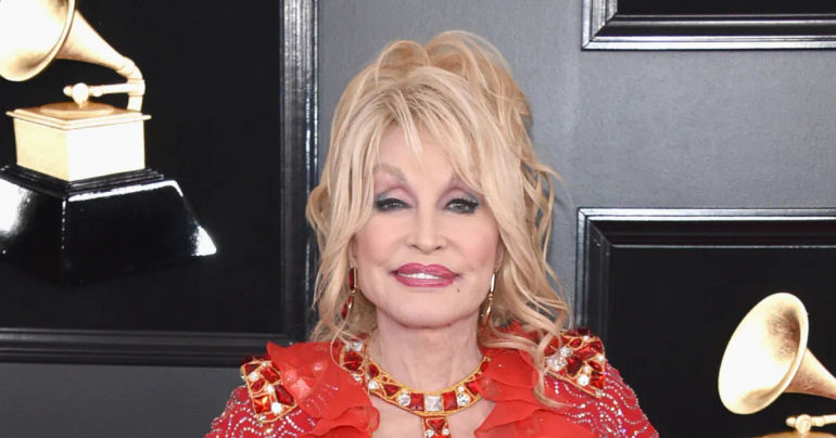 Dolly Parton Reveals Shocking Childhood Secrets: Punished by Her Grandfather for Wardrobe Choices