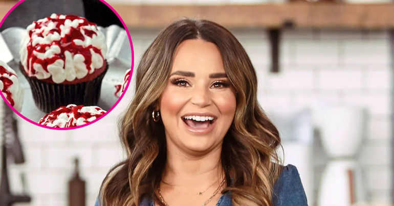 Unveiling Rosanna Pansino's Scary yet Delicious Brain Cupcake Recipe for the Halloween Cookie Challenge