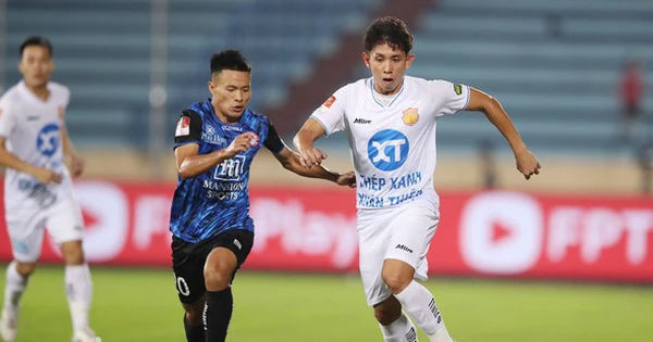 Hồng Duy lên tiếng xin lỗi vì từ chối gặp gỡ HLV