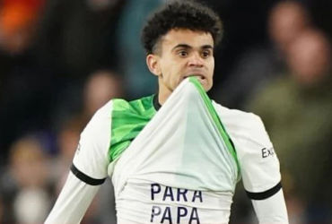 Nhóm khủng bố cam kết thả cha của cầu thủ Liverpool