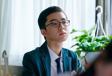 Unraveling Castaway Diva: Ki-ho Bo-geol or Woo-hak?