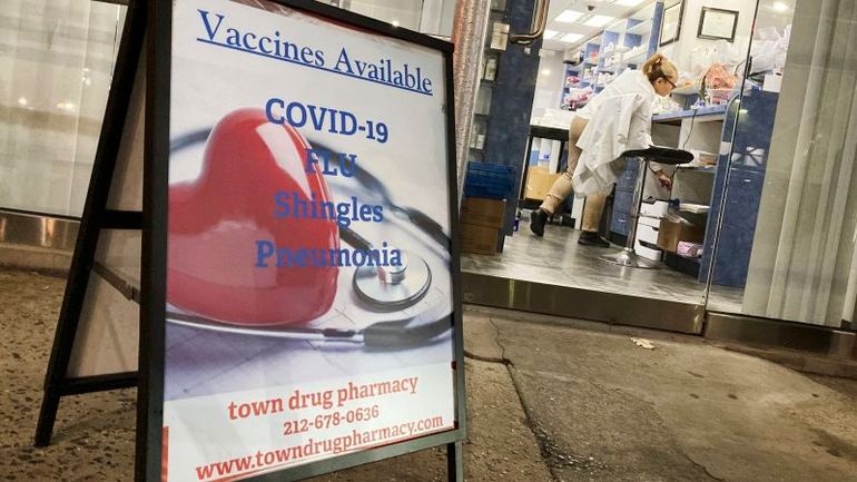 Should You Get Covid-19 and Flu Vaccines Simultaneously? What the Research Reveals