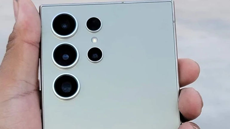 Galaxy S24 Ultra: Sẽ sao chép tính năng quan trọng nhất của iPhone 15 Pro Max?