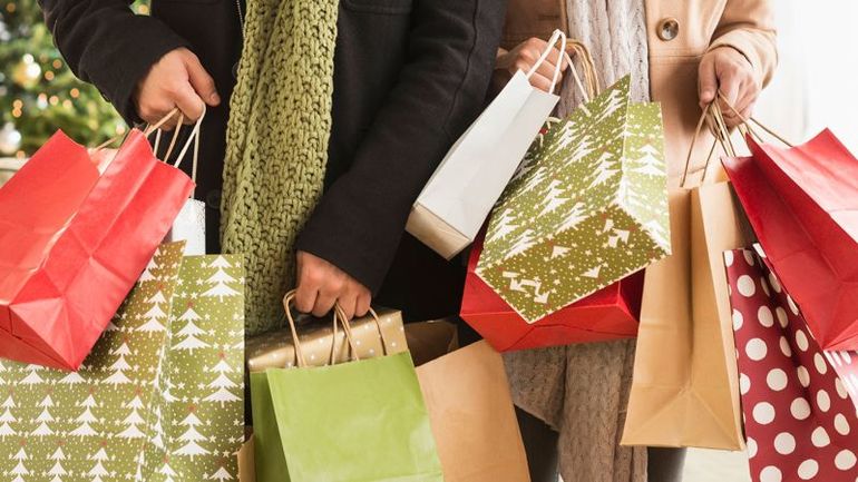 Keeping your holiday shopping under control this year
