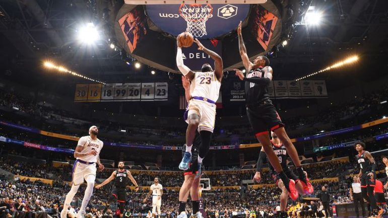 The Phenomenal Virality of LeBron James' Jaw-Dropping 360 Layup