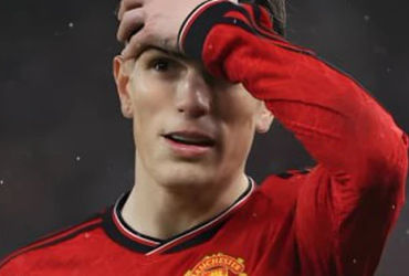 Thống kê: Liverpool áp đảo hoàn toàn, Man Utd bại trận thảm hại