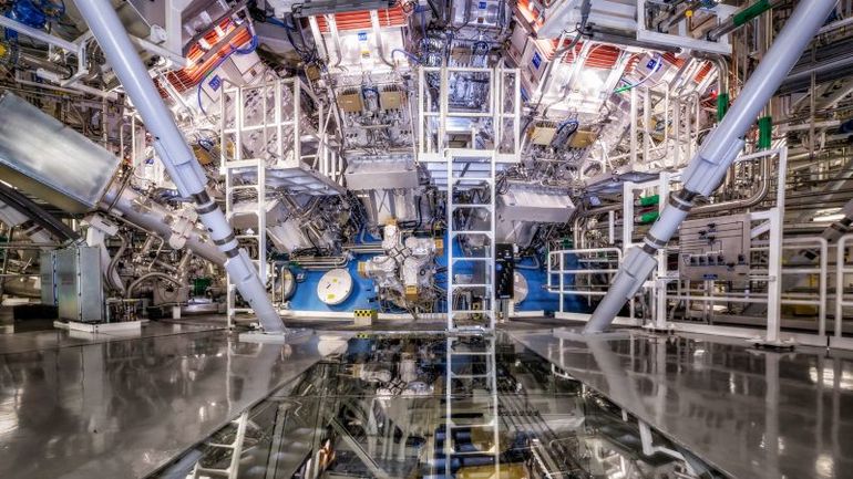 Advancing Fusion Energy: Progress with 200 Lasers and a Pinpoint Fuel Capsule
