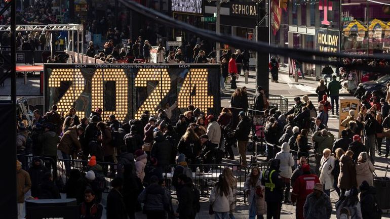 Enhanced Security Measures Implemented for New Year's Eve in Times Square amidst Escalating Threats of Israel-Hamas Conflict