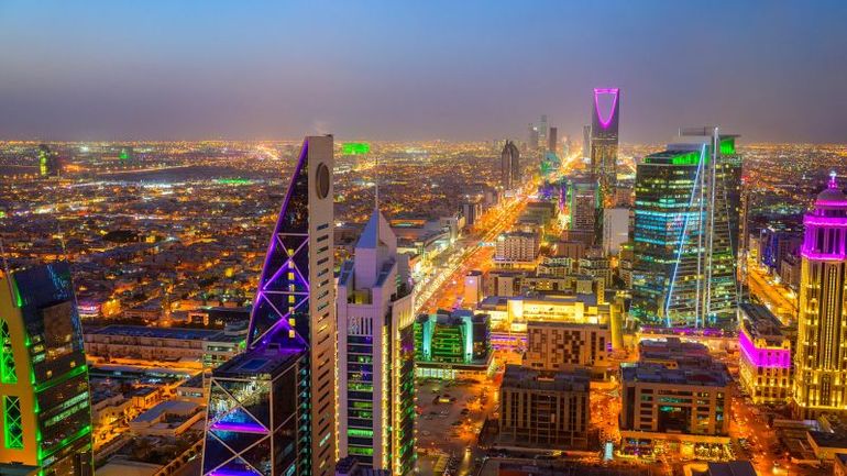 Visiting Saudi Arabia: Unveiling Cultural Norms and Etiquette
