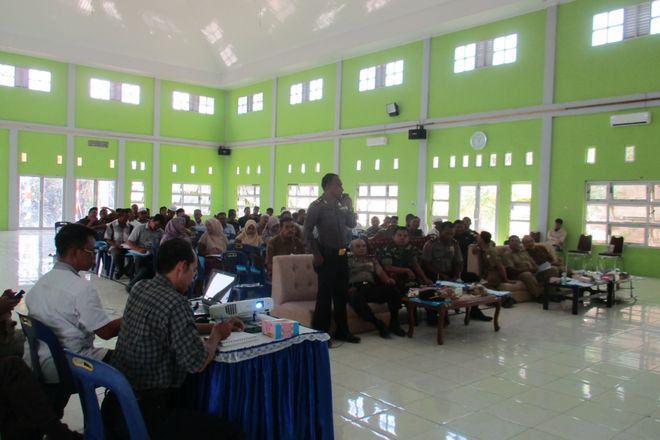 Pertemuan Konsultasi Masyarakat (PKM) Desain Rehab DI. Kr. Jreu di Kantor Camat Indarapuri Aceh Besar