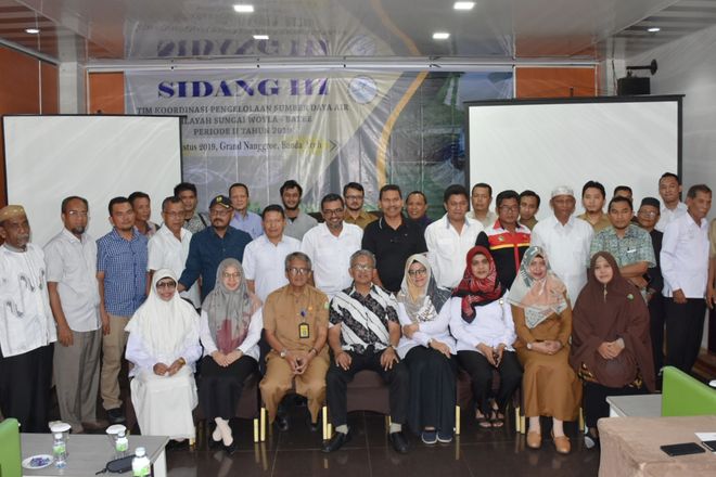 Foto bersama anggota TKPSDA WS Woyla-Batee Pada Sidang III Periode II